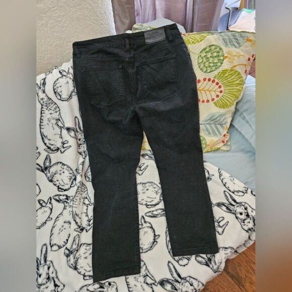 Ralph Lauren Black Denim Capris  Mid-Rise - Picture 1 of 7